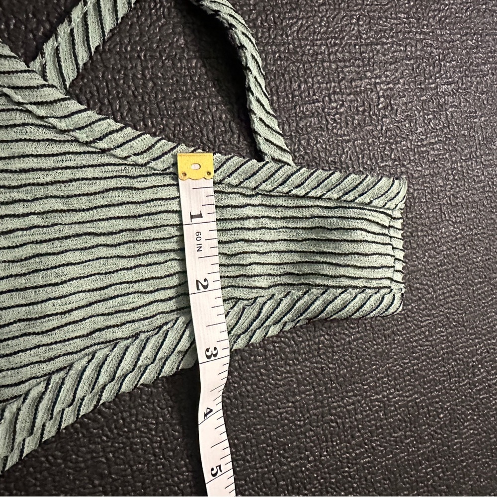 Daytrip Green Striped Tank Top Size Large - Picture 7 of 8